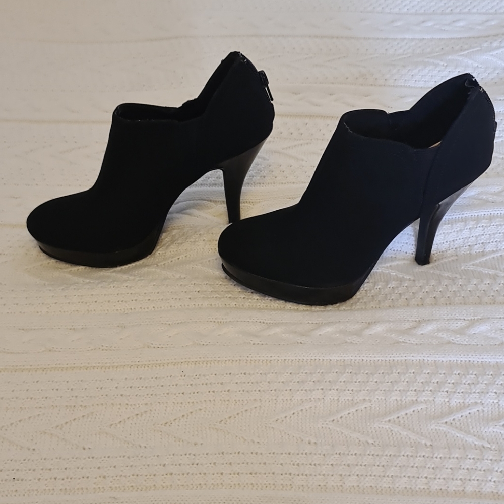 Unlisted Women's Ankle Booties, Size 7